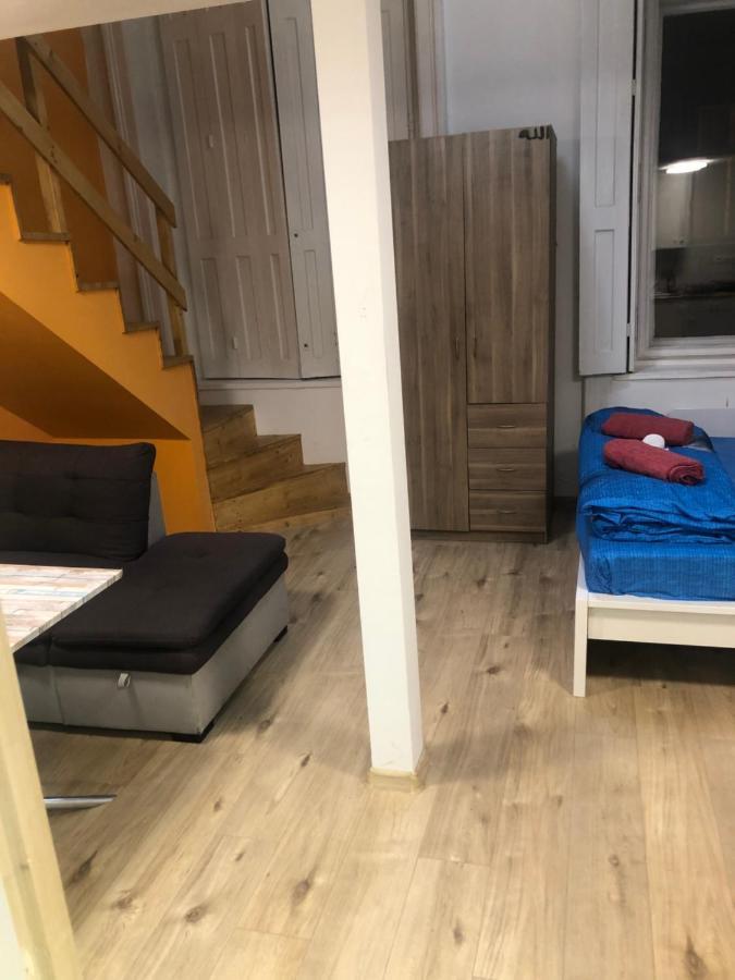 7Dab Rotten 4B3 Contactless Self Check-In Budapest Kültér fotó